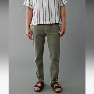 NWOT AE EasyFlex +TENCEL™ Fibers Slim Straight Jean